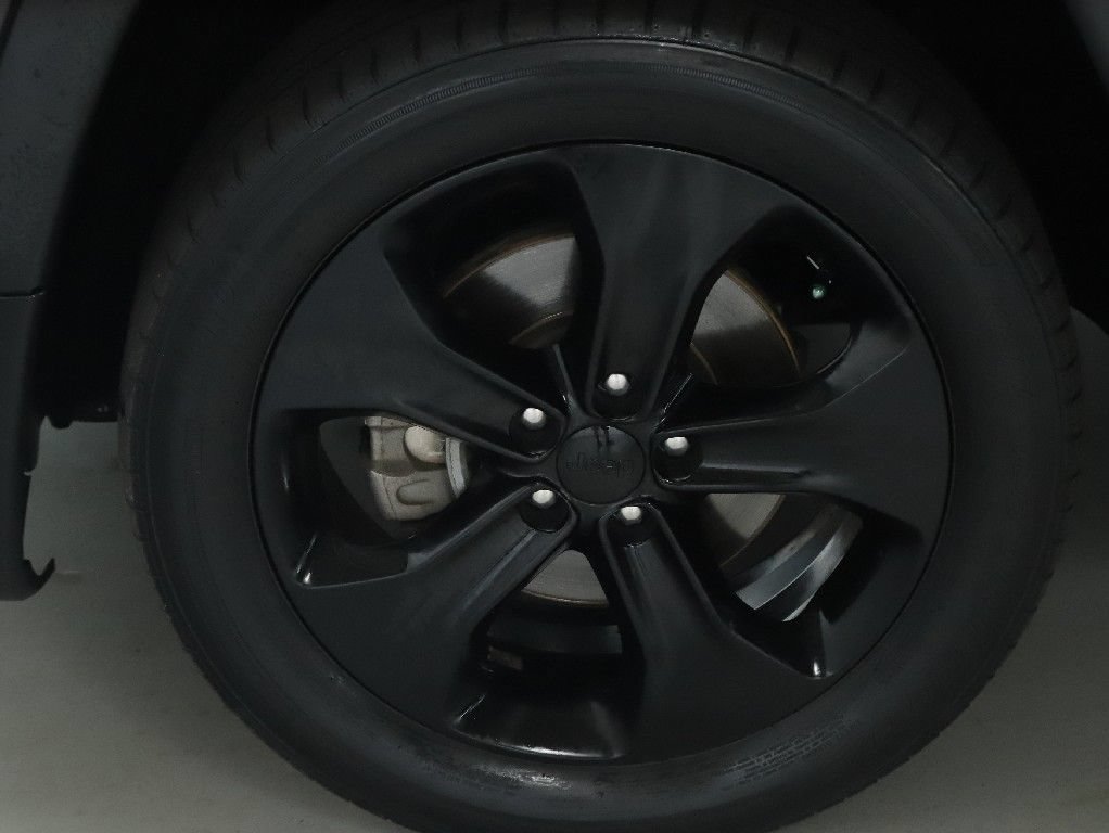 Used 2019 Jeep Compass Latitude AWD/4WD image 37