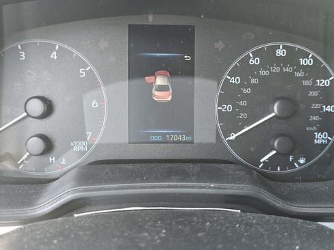 Used 2024 Toyota Corolla SE w/ SE Package FWD image 8