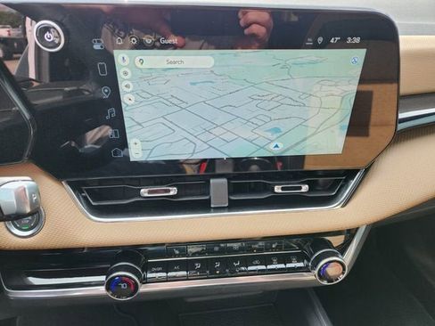 New 2026 Chevrolet Equinox ACTIV AWD/4WD image 17