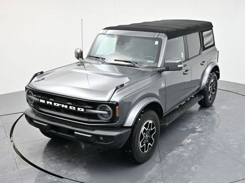 Used 2021 Ford Bronco Outer Banks image 40