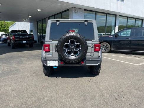 Used 2023 Jeep Wrangler Unlimited Rubicon 4xe w/ Cold Weather Group AWD/4WD image 7