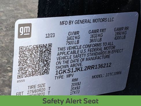Used 2024 GMC Yukon XL Denali RWD image 31