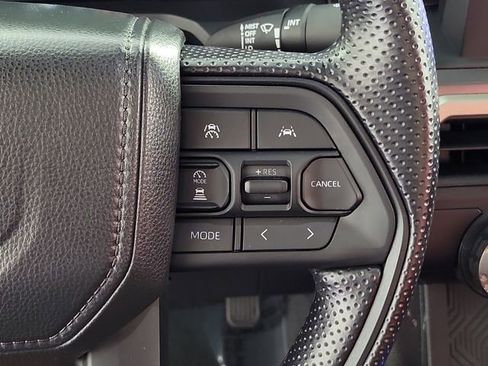 Used 2024 Toyota Tacoma SR5 AWD/4WD image 25