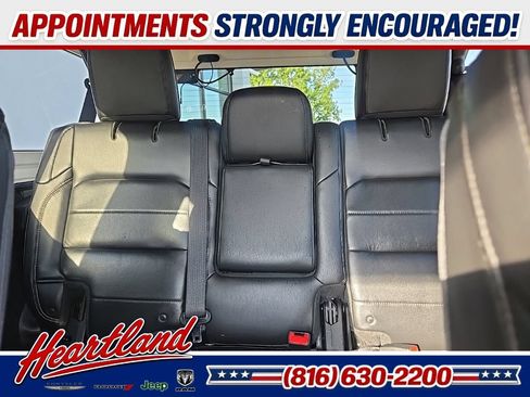 Used 2018 Jeep Wrangler Unlimited Sahara AWD/4WD image 32