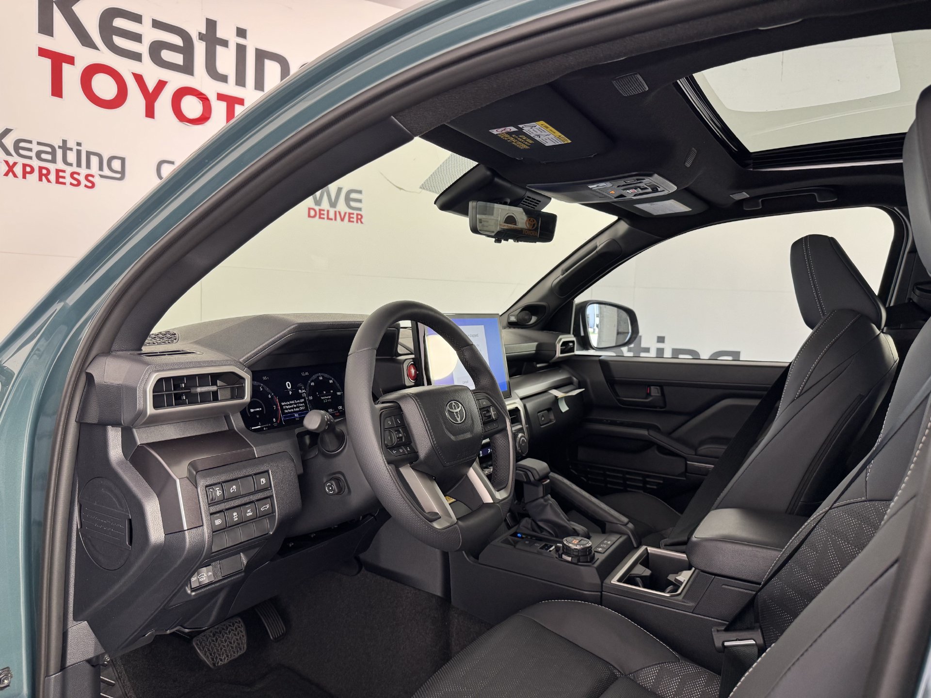 New 2026 Toyota 4Runner TRD Off-Road Premium w/ Tow Technology Package AWD/4WD image 2