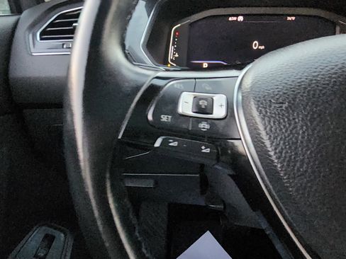 Used 2019 Volkswagen Tiguan SEL image 39