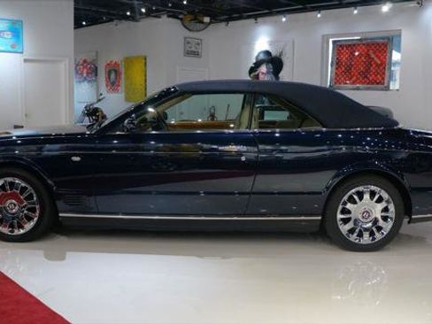 Used 2007 Bentley Azure image 7