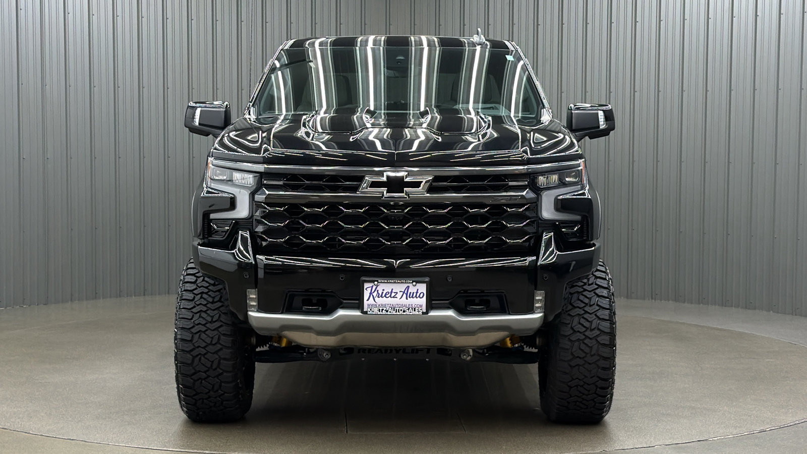 Used 2026 Chevrolet Silverado 1500 ZR2 w/ Dark Appearance Package AWD/4WD image 8