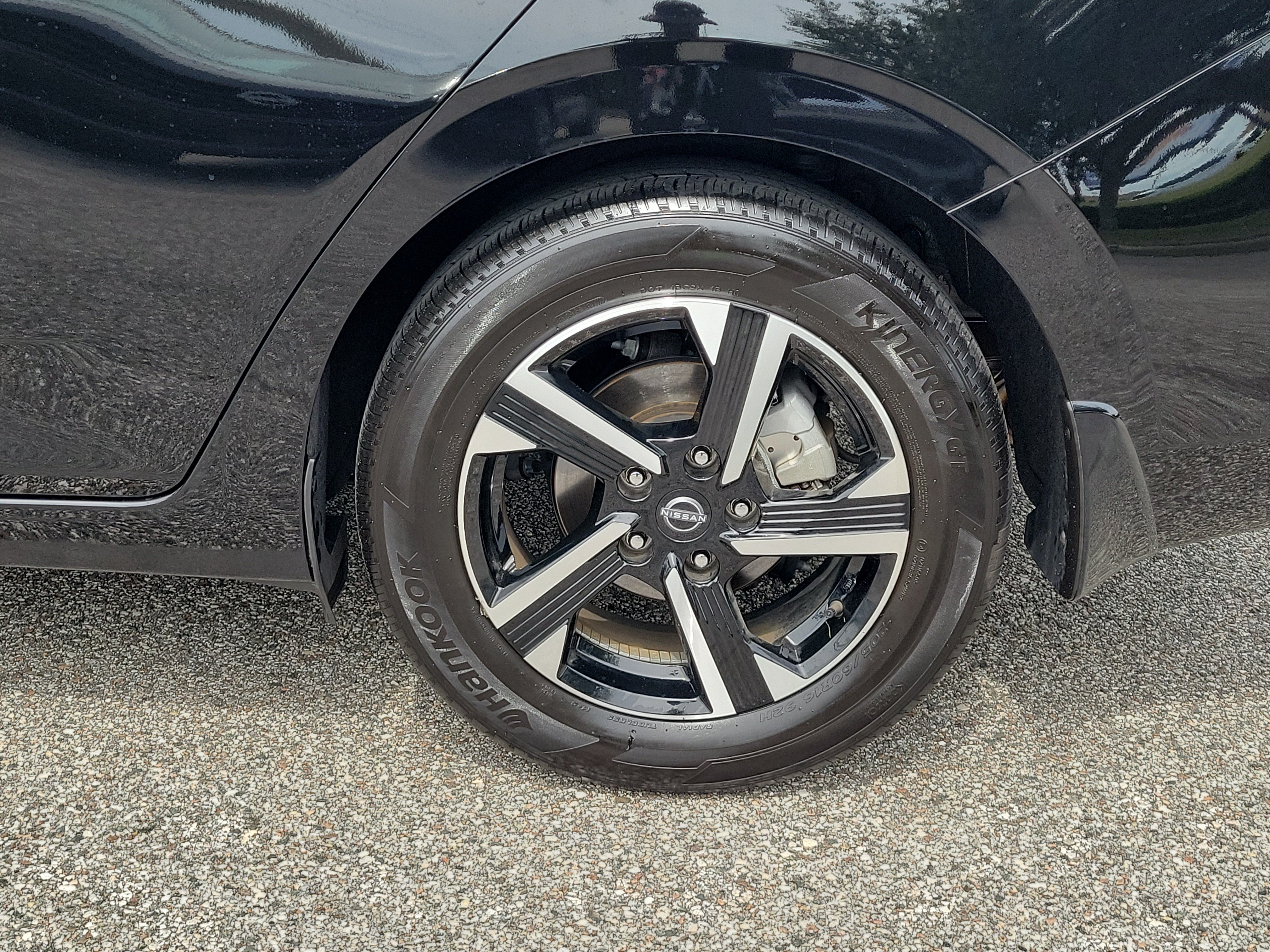 Certified 2025 Nissan Sentra SV w/ All-Weather Package FWD image 10