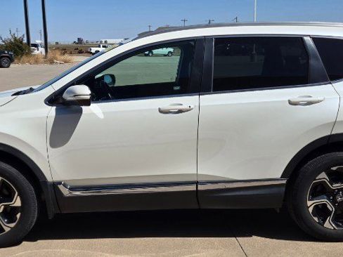 Used 2018 Honda CR-V Touring image 5