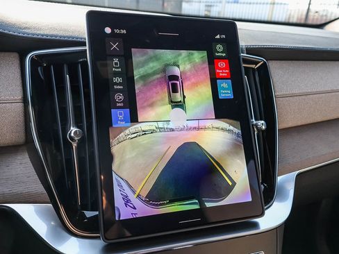 New 2026 Volvo XC90 B6 Ultra w/ Protection Package image 35