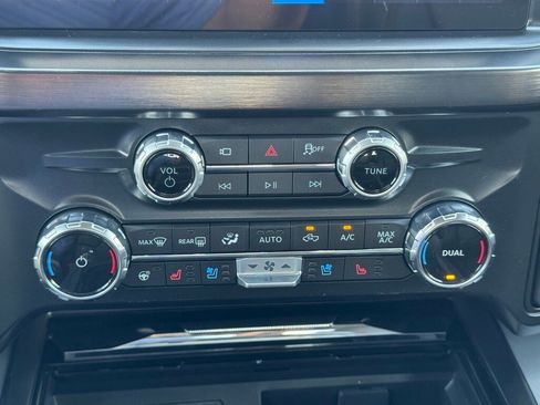 New 2026 Ford F250 Lariat w/ FX4 Off-Road Package image 13