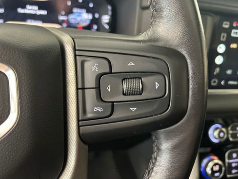 Used 2022 GMC Yukon XL Denali AWD/4WD image 15