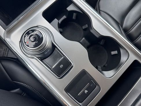 Used 2022 Ford Edge SEL w/ Convenience Package image 37