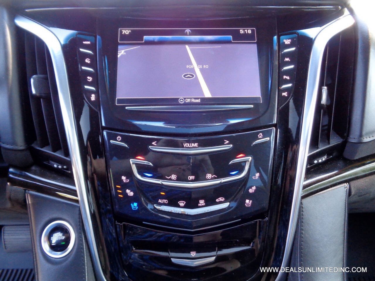 Used 2020 Cadillac Escalade ESV Platinum AWD/4WD image 17