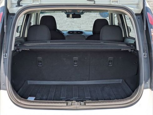 Used 2018 Kia Soul + FWD image 13