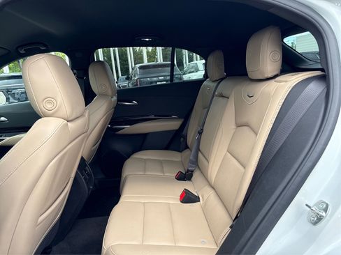Certified 2024 Cadillac XT4 Luxury image 12
