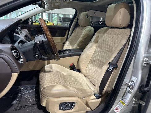 Used 2017 Jaguar XJ L Portfolio RWD image 5