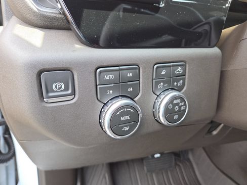 New 2026 GMC Sierra 2500 SLT w/ SLT Premium Package AWD/4WD image 5