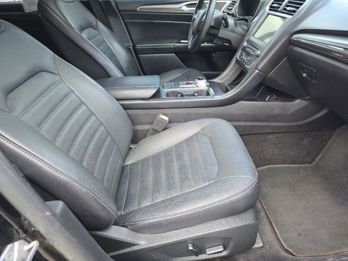 Used 2017 Ford Fusion Energi SE image 25