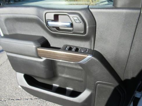 Used 2020 Chevrolet Silverado 1500 LT image 26