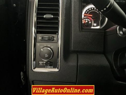 Used 2015 RAM 1500 Laramie w/ Convenience Group AWD/4WD image 25