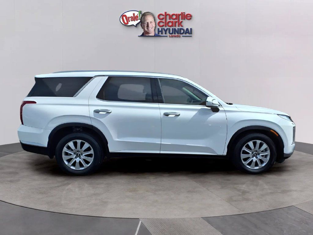 Used 2023 Hyundai Palisade SEL AWD/4WD image 6