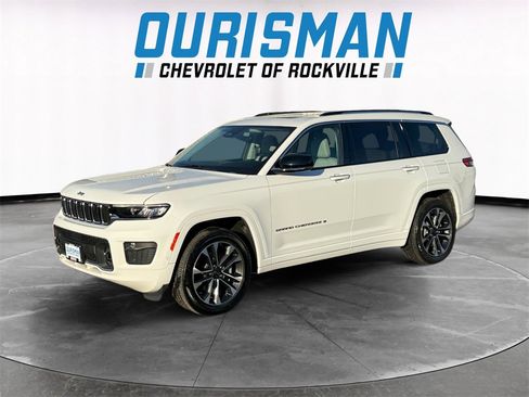 Used 2023 Jeep Grand Cherokee L Overland image 2