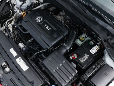 Used 2019 Volkswagen GTI SE FWD image 50