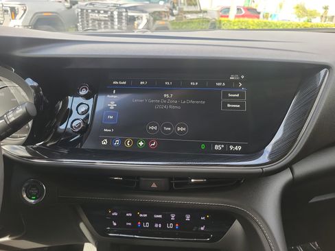 Used 2023 Buick Envision Preferred image 22