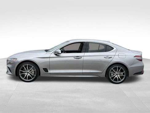 Used 2025 Genesis G70 2.5T RWD image 2