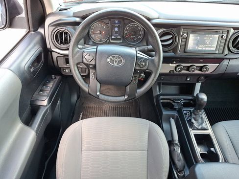 Used 2019 Toyota Tacoma SR image 14