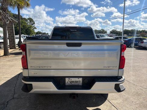 Used 2020 Chevrolet Silverado 1500 Custom w/ Custom Value Package RWD image 6