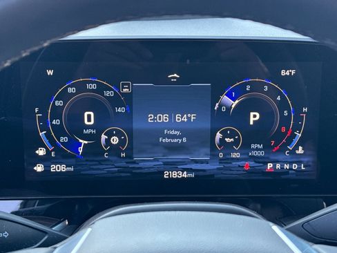 Used 2025 Chevrolet Suburban Premier image 38