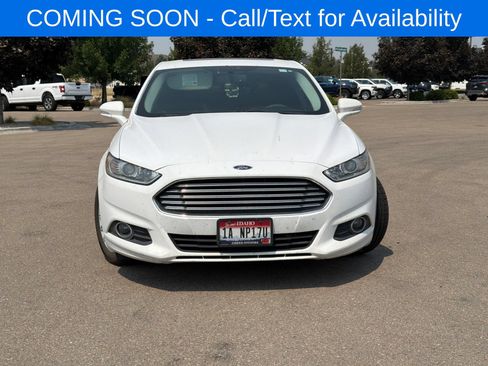 Used 2015 Ford Fusion Energi SE FWD image 2