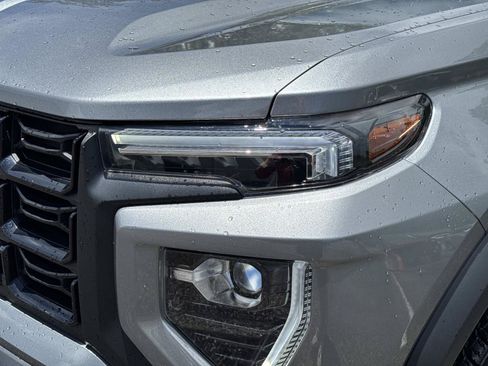 Used 2023 GMC Canyon Elevation RWD image 9