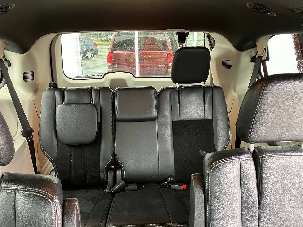 Used 2017 Dodge Grand Caravan SXT FWD image 8