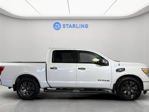 Used 2017 Nissan Titan Platinum Reserve RWD image 11