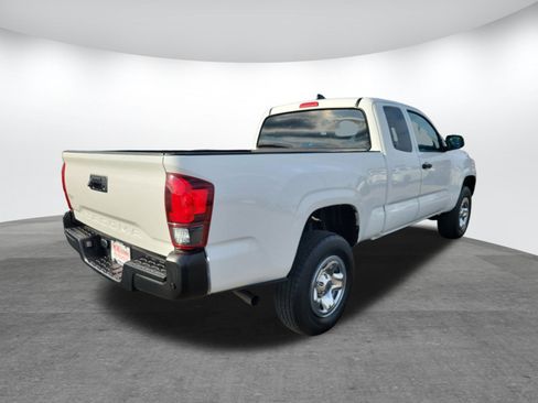 Certified 2021 Toyota Tacoma SR image 5