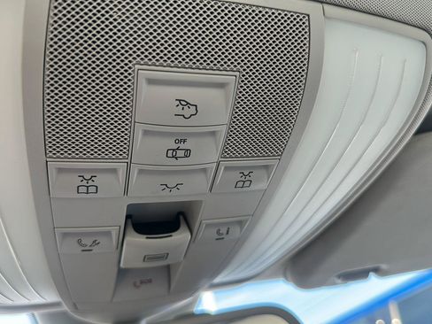 Used 2016 Mercedes-Benz E 350 4MATIC Sedan image 29