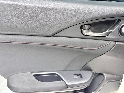 Used 2019 Honda Civic Type R image 17