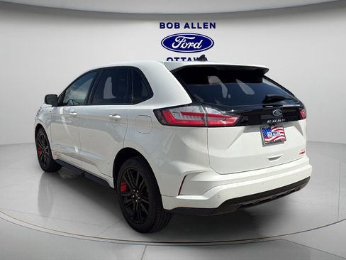 Used 2022 Ford Edge ST-Line image 11