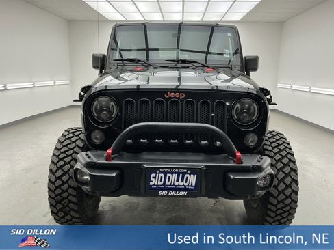 Used 2015 Jeep Wrangler Unlimited Rubicon image 2