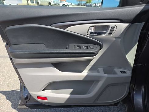 Used 2019 Honda Pilot EX-L image 17