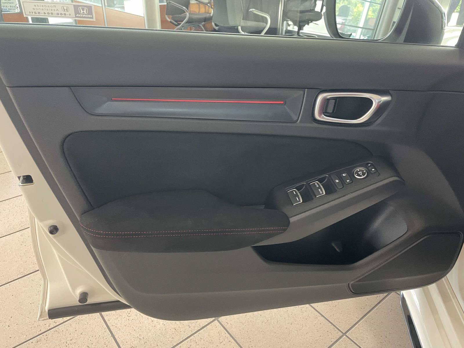 Certified 2025 Honda Civic Type R image 12