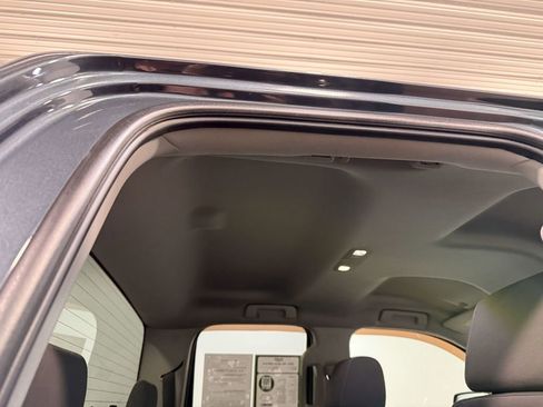 Used 2018 GMC Sierra 1500 SLE image 16