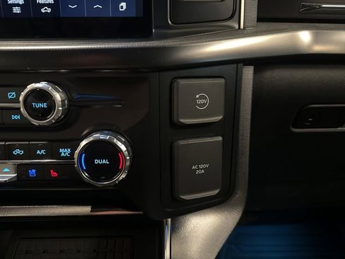 Used 2024 Ford F150 Platinum w/ FX4 Off-Road Package AWD/4WD image 27