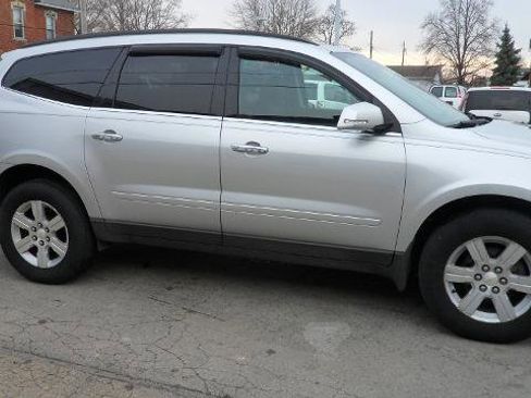 Used 2011 Chevrolet Traverse LT w/ Personal Connectivity Package image 1