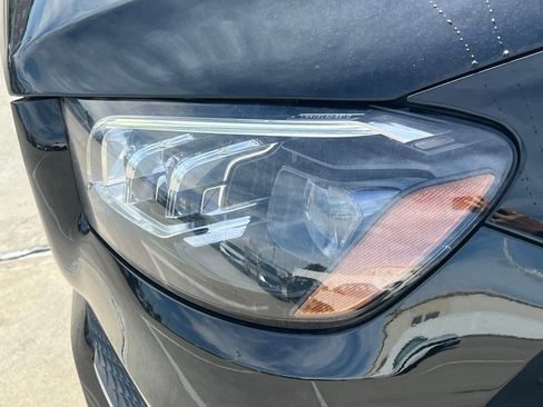 Used 2023 Mercedes-Benz GLS 450 4MATIC image 10