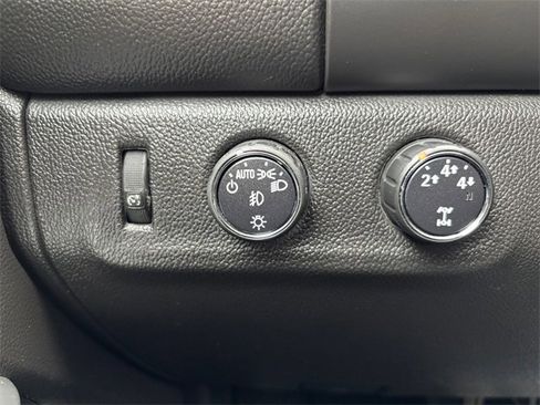 Used 2016 Chevrolet Colorado LT w/ Luxury Package, Chrome image 18